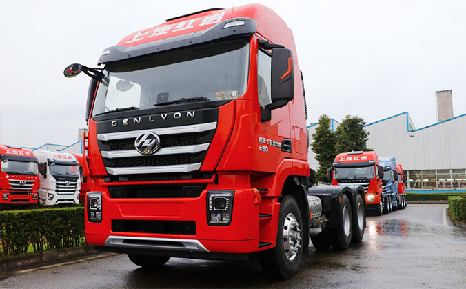 Hongyan tractor trucks exported by Asia-China Automobile have been put into use