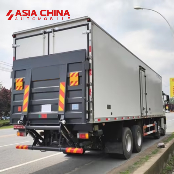 Qingling Isuzu FVZ 300PS Cargo Truck with 6HK Engine