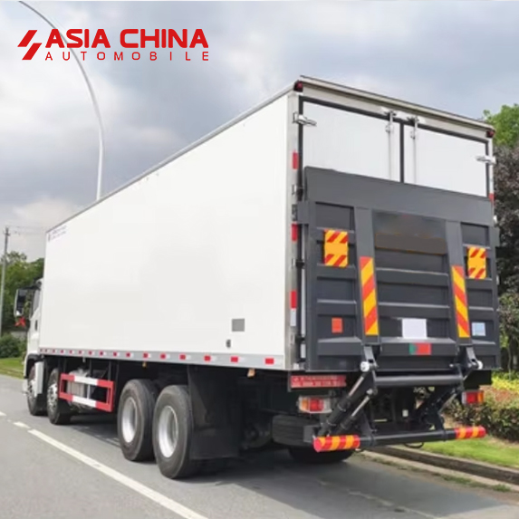 Qingling Isuzu FVZ 300PS Cargo Truck with 6HK Engine